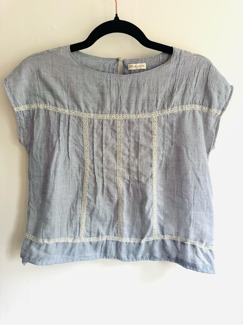 Women’s Light Blue Linen Lace-Trim Short Sleeve Top